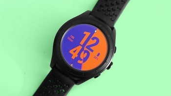 Google ra mắt smartwatch mới cùng bộ đôi Pixel 4