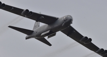 Máy bay ném bom chiến lược Mỹ mô phỏng ném bom căn cứ Nga