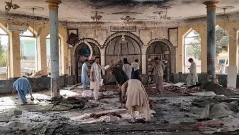 Nổ lớn tại nhà thờ ở Afghanistan, hơn 100 người thương vong
