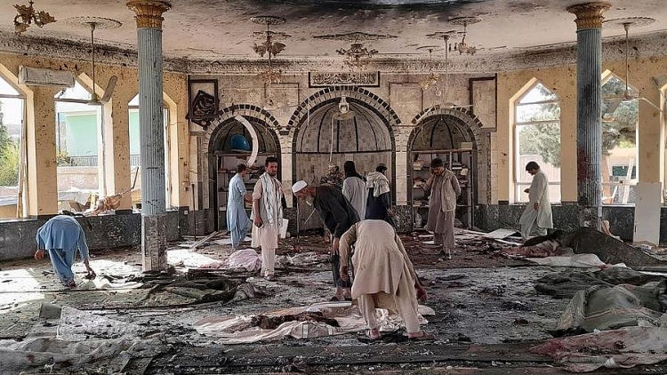 Hiện trường vụ nổ tại nhà thờ ở Afghanistan.