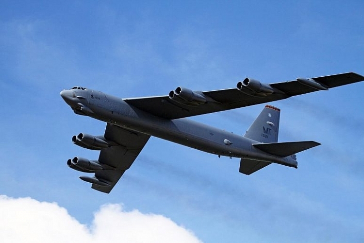 Oanh tạc cơ B-52 của Mỹ bất ngờ tiếp cận căn cứ Nga tại Syria