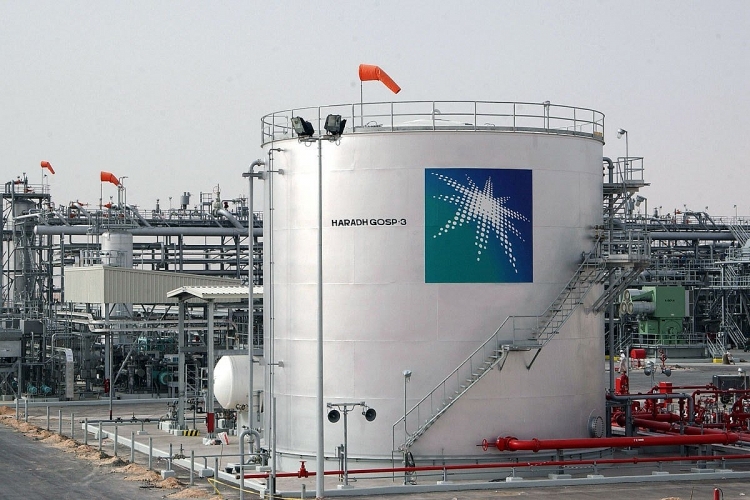 Ả Rập Xê-út cắt giảm mạnh sản lượng dầu từ tháng 11