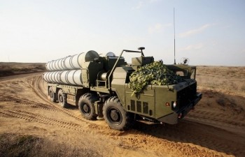 Điện Kremlin xác nhận bắt đầu chuyển giao S-300 cho Iran