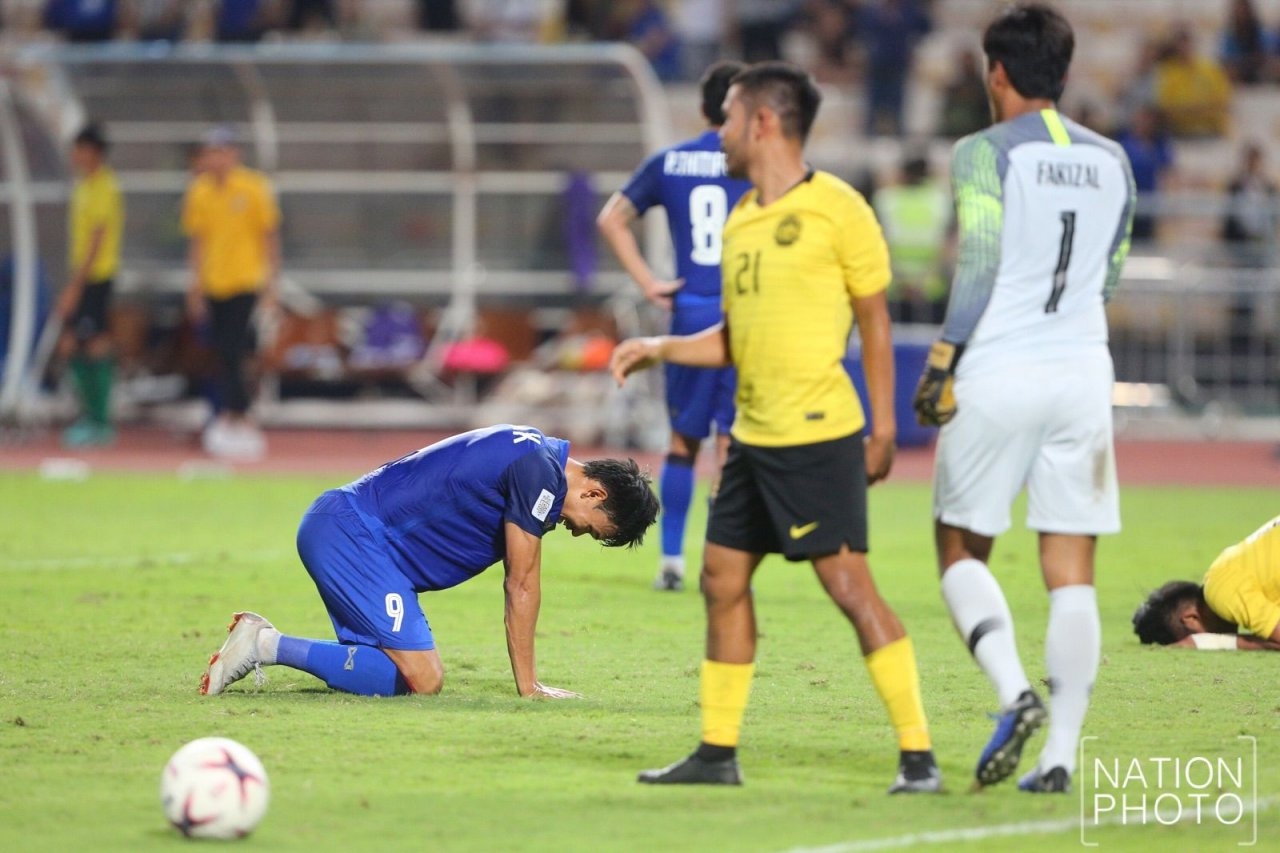 Báo Thái Lan bàng hoàng sau thất bại cay đắng của đội nhà