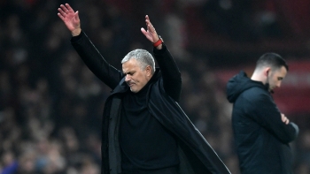 Cựu "Pháo thủ": Jose Mourinho có thể bị sa thải vào thứ Hai