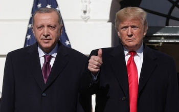 Tổng thống Trump bất ngờ "bênh" Thổ Nhĩ Kỳ trong thương vụ S-400