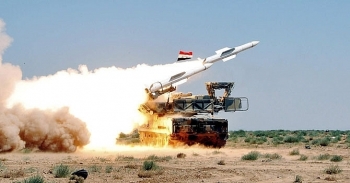 Phòng không Syria bắn hạ 2 UAV tấn công sân bay quân sự Hama