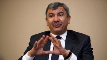 Bộ trưởng Dầu mỏ Iraq dự báo giá dầu sẽ trở lại mốc 75 USD/thùng