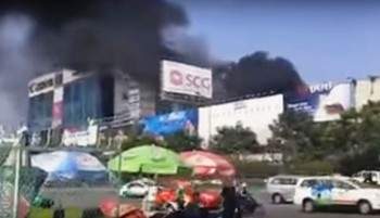 Hỏa hoạn gần sân bay Tân Sơn Nhất