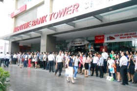 Cháy tầng 25 tòa nhà Maritime Bank, hàng trăm người hoảng loạn