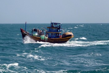 Tìm kiếm ngư dân mất tích ngoài khơi biển Vũng Tàu