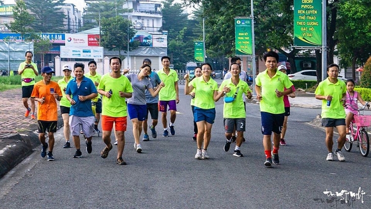 pvfcco mang van nghia tinh den voi dong bao ngheo