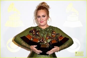 Adele thắng lớn tại Grammy 2017