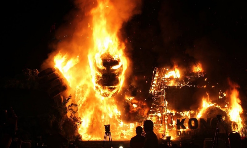 Cháy lớn ở buổi ra mắt phim ‘Kong: Skull Island’