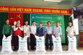 PVFCCo hỗ trợ nông dân trồng dưa hấu ở Quảng Ngãi
