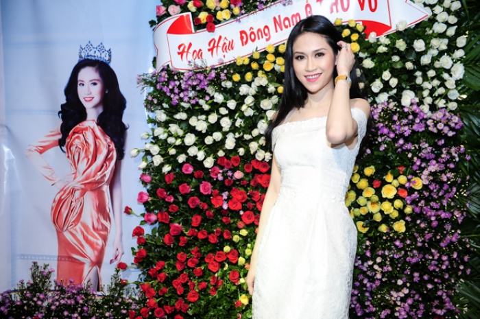 Hoa hậu Thu Vũ tái xuất sau sự cố 'thảm họa tiếng Anh'