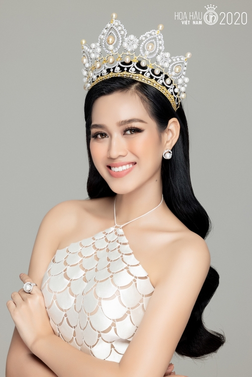Hoa hậu Đỗ Thị Hà gấp rút luyện tập thi Miss World 2021