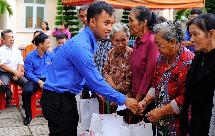 chum anh dau an chien dich mua he xanh 2019 cua tuoi tre dau khi