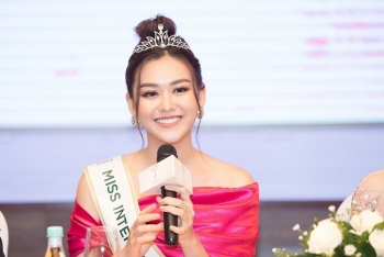 Á hậu Tường San tham dự Miss International 2019