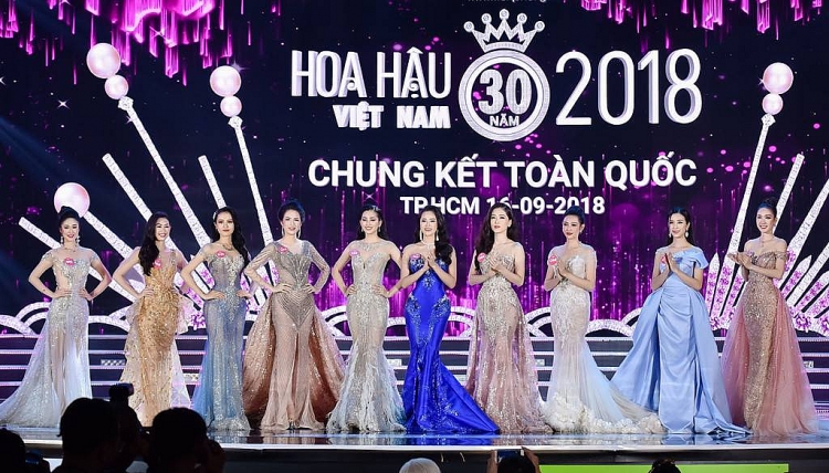 nguoi dep 18 tuoi tran tieu vy dang quang hoa hau viet nam 2018