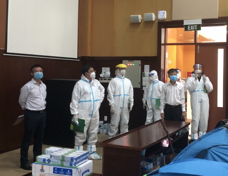 Đoàn công tác Bộ Y tế kiểm tra công tác phòng chống dịch của Nhà máy Đạm Phú Mỹ