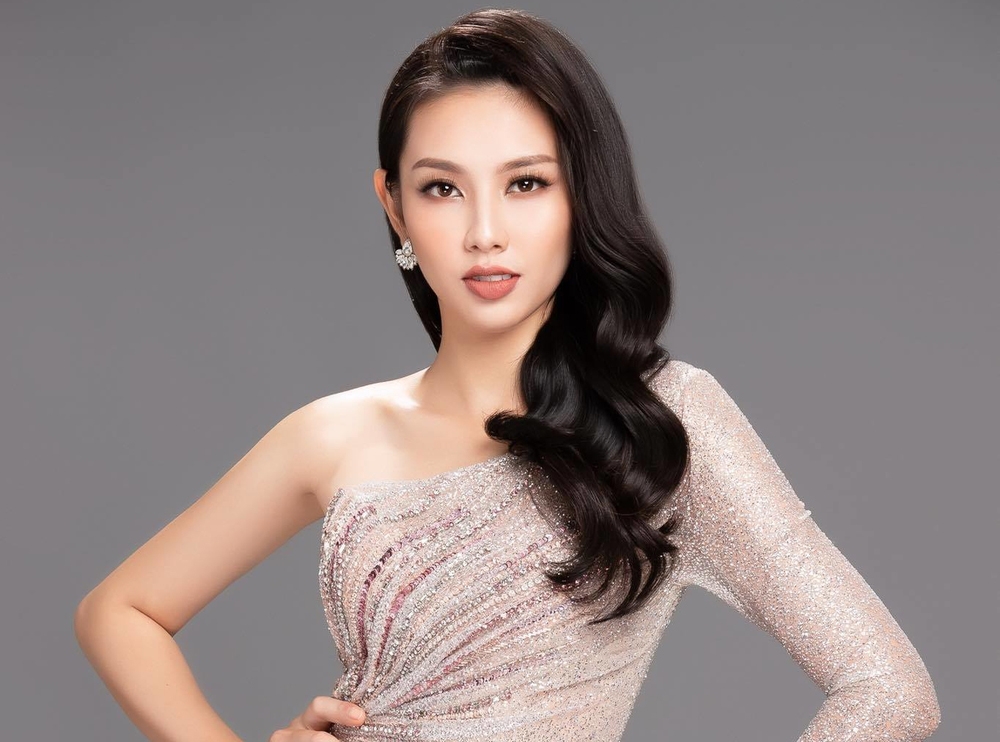 Nguyễn Thúc Thùy Tiên lập “hattrick” tại Miss International 2018