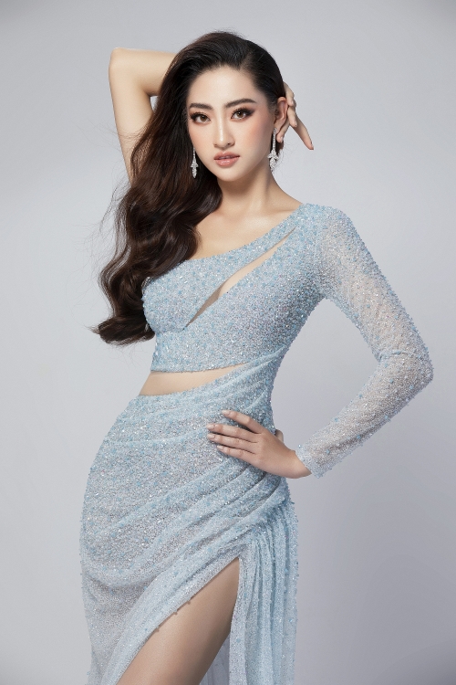 Hoa hậu Lương Thùy Linh đẹp quyến rũ với đầm dạ hội tại chung kết Miss World