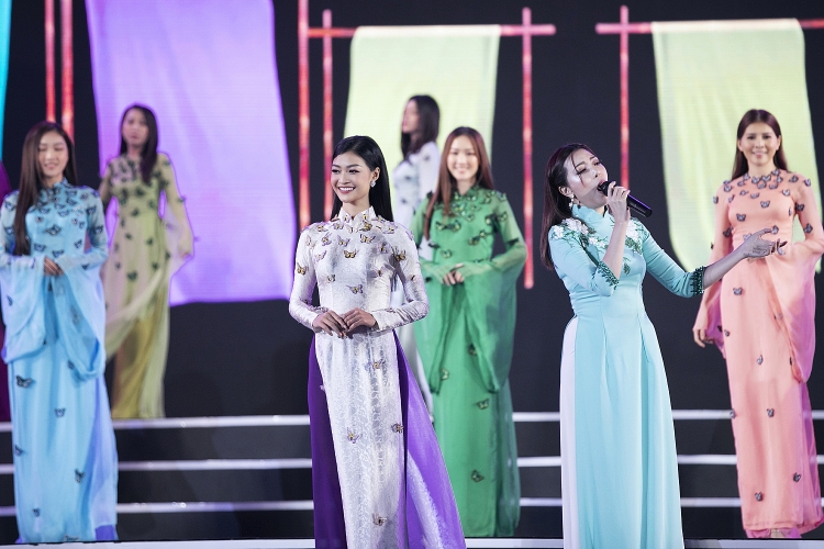Các nàng hậu Lương Thuỳ Linh, Đỗ Mỹ Linh, Kiều Loan tích cực chạy show cuối năm