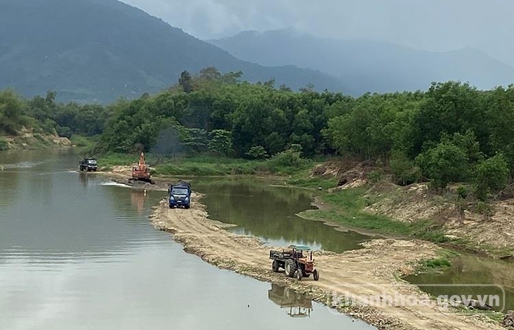 Khánh Hòa: Kiểm tra, rà soát, đánh giá đối với các khu vực khoáng sản đã được cấp phép