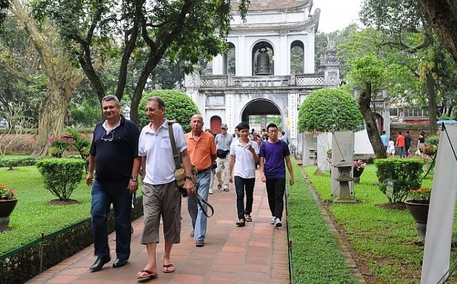 Ước tính 6 tháng đầu năm khách du lịch đến Hà Nội tăng mạnh so với cùng kỳ