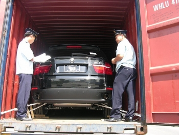 Việt Nam nhập khẩu 71.000 xe ô tô trong gần nửa đầu năm