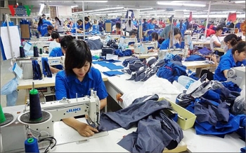 Việt Nam đứng đầu ASEAN về tạo việc làm cho lao động nữ