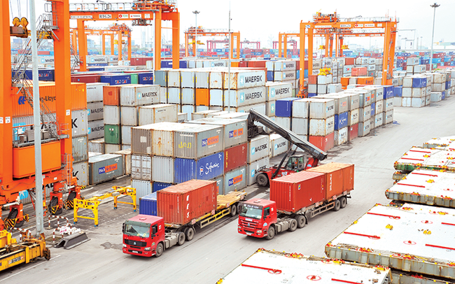 Việt Nam vào top 30 nước xuất nhập khẩu hàng đầu thế giới