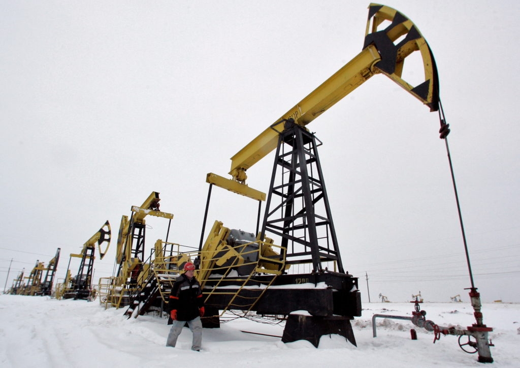 Khai thác và xuất khẩu dầu thô Nga sụt giảm ở mức nào