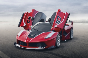 Chuyển sang xe điện, thách thức và cơ hội của dòng xe Ferrari