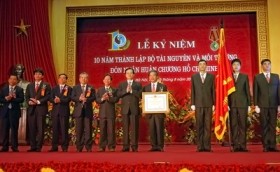 Bộ Tài nguyên và Môi trường đón nhận Huân chương Hồ Chí Minh
