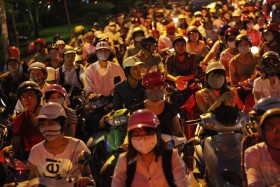 Hà Nội: Hàng nghìn người "mắc kẹt" vì tắc đường