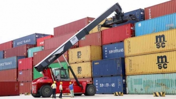 Xuất khẩu của Trung Quốc vẫn tăng giữa căng thẳng thương mại