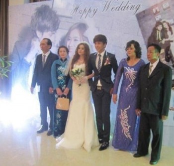 Sự thật về ảnh cưới của Hồ Quang Hiếu?