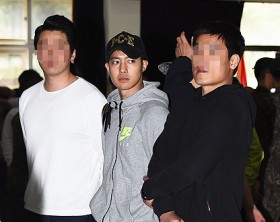Kim Hyun Joong “chạy trốn” sau scandal hành hung