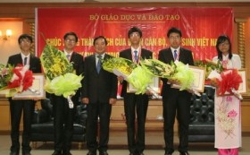 Việt Nam có 2 HCV Olympic Vật lý 2013