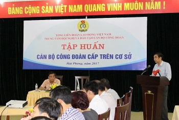 Tập huấn cán bộ công đoàn cấp trên cơ sở