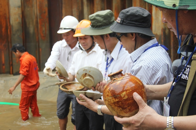 bo van hoa chinh thuc cap phep khai quat tau co dung quat