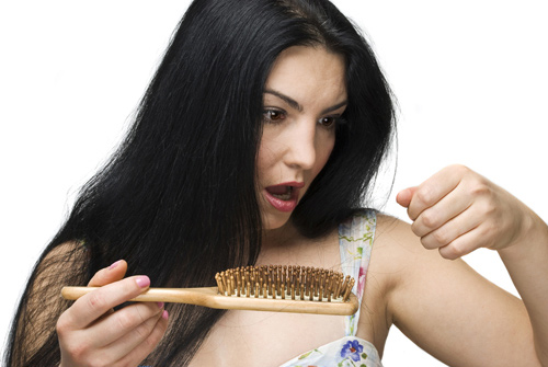 Mách chị em 9 cách tránh rụng tóc