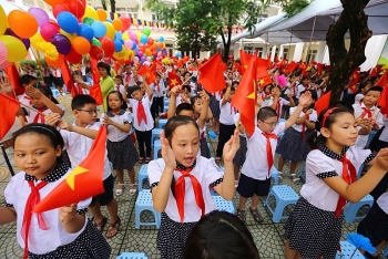 Hà Nội công bố đường dây nóng chống “lạm thu” trong trường học
