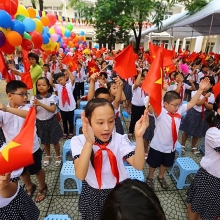 nganh giao duc tuyen chien voi nan lam thu