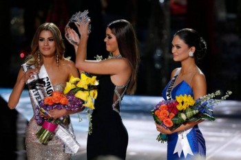 Tân Hoa hậu Hoàn vũ 2015 xin lỗi HH Colombia