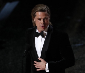 Brad Pitt xúc động khi chiến thắng tại Oscar 2020