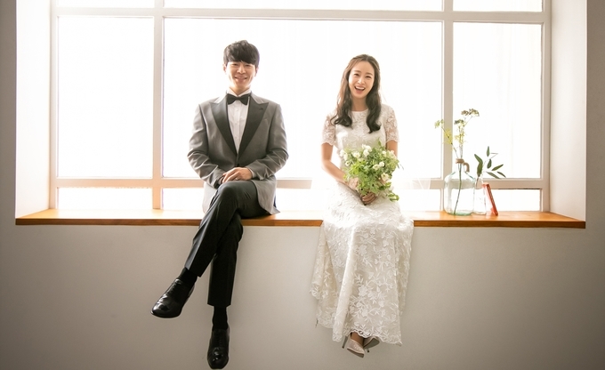 Diện váy cưới ngắn trẻ trung như Kim Tae Hee  Dịch vụ đám cưới trọn gói  Honey Bees