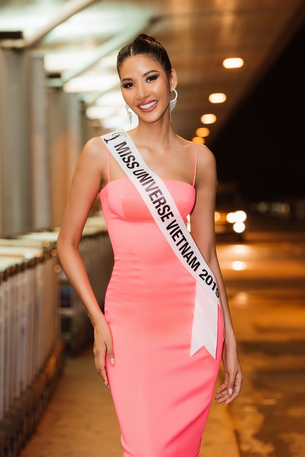 hoang thuy chinh thuc len duong tham du miss universe 2019